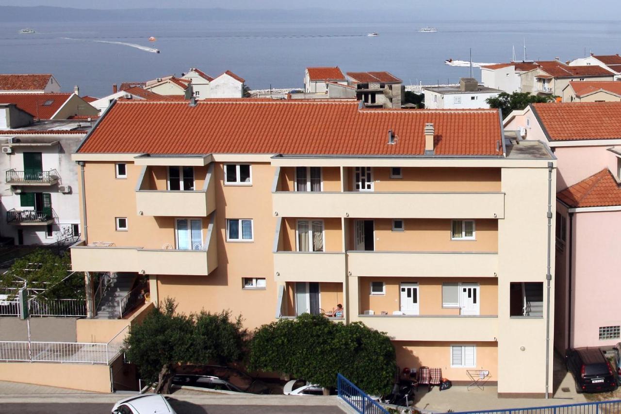Apartments And Rooms By The Sea Tucepi, Makarska - 6058 エクステリア 写真