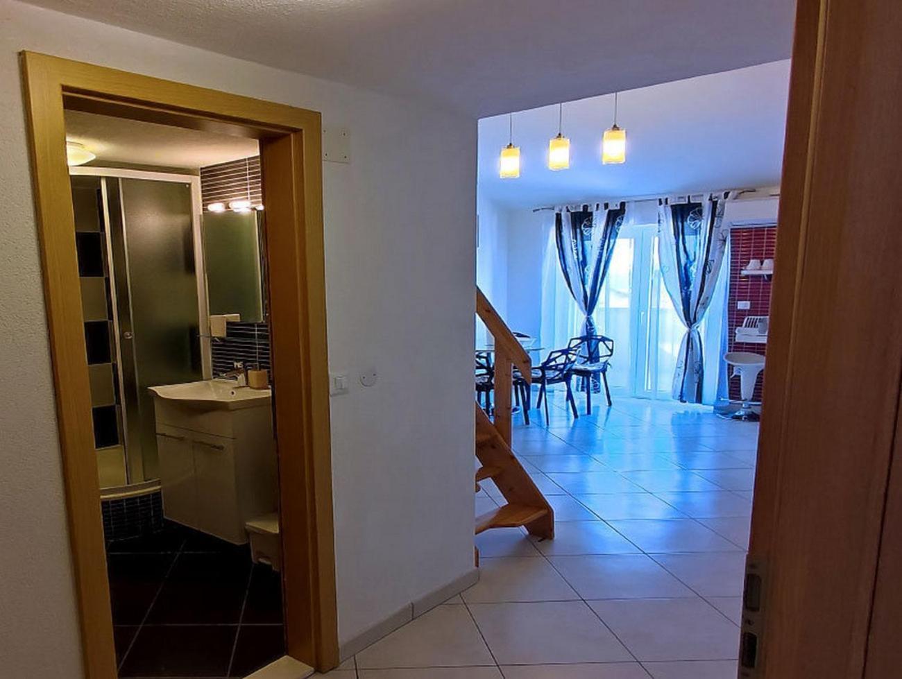 Apartments And Rooms By The Sea Tucepi, Makarska - 6058 エクステリア 写真