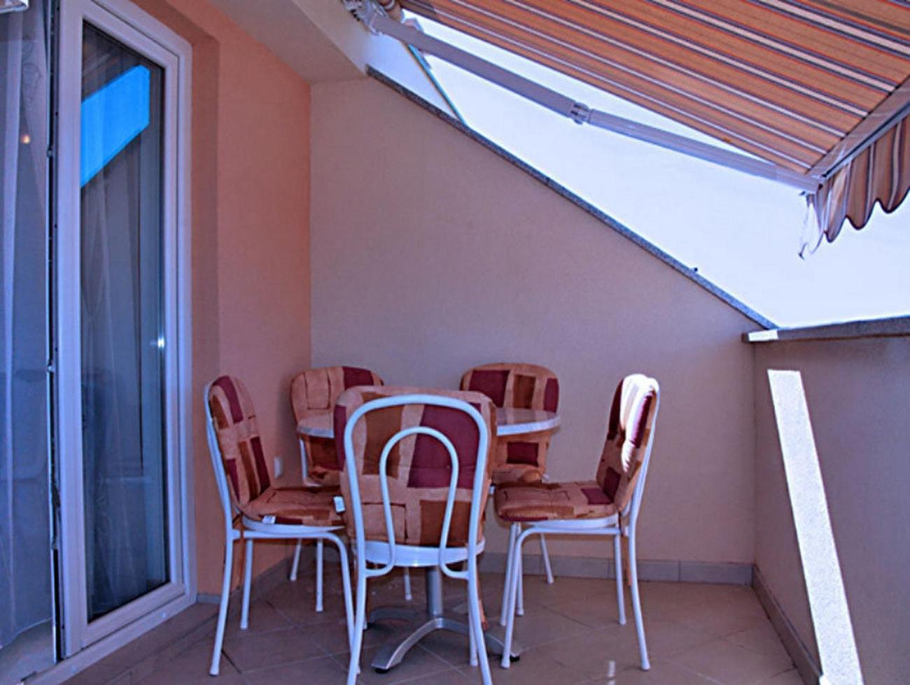 Apartments And Rooms By The Sea Tucepi, Makarska - 6058 エクステリア 写真